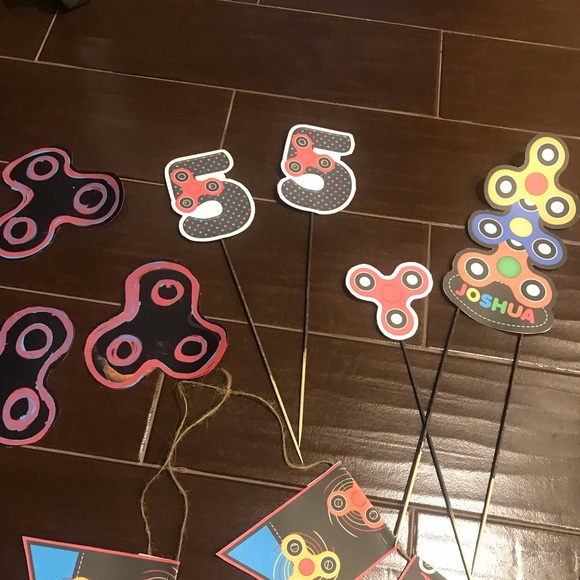 ⚫️ 5/$25 FIDGET SPINNER B-day Party decor. - Picture 3 of 4